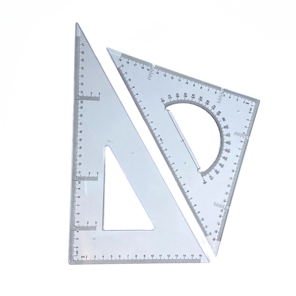 مثلثات هندسية